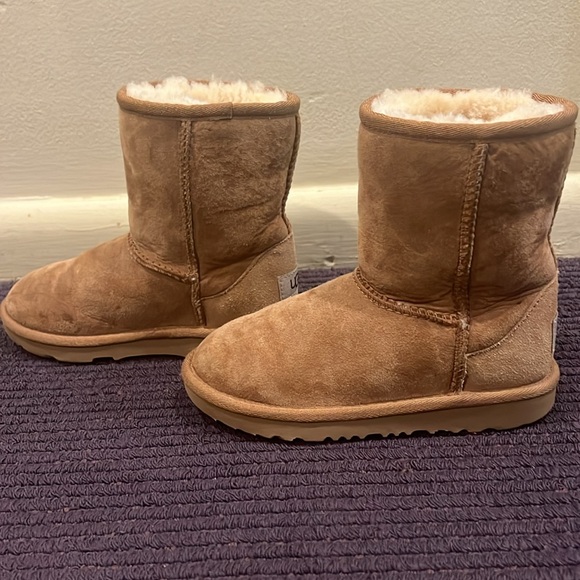 Ugg classic short water resistant genuine shearling boot   size 13 - Picture 5 of 8